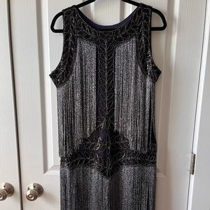 Women’s L 1920’s Flapper Costume and Accessories